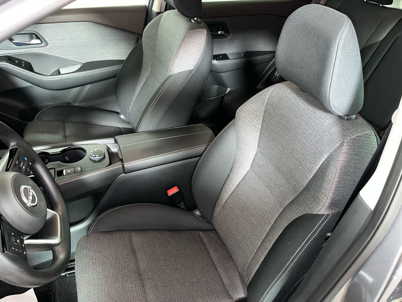 Used 2022 Nissan Rogue SV AWD/4WD image 15