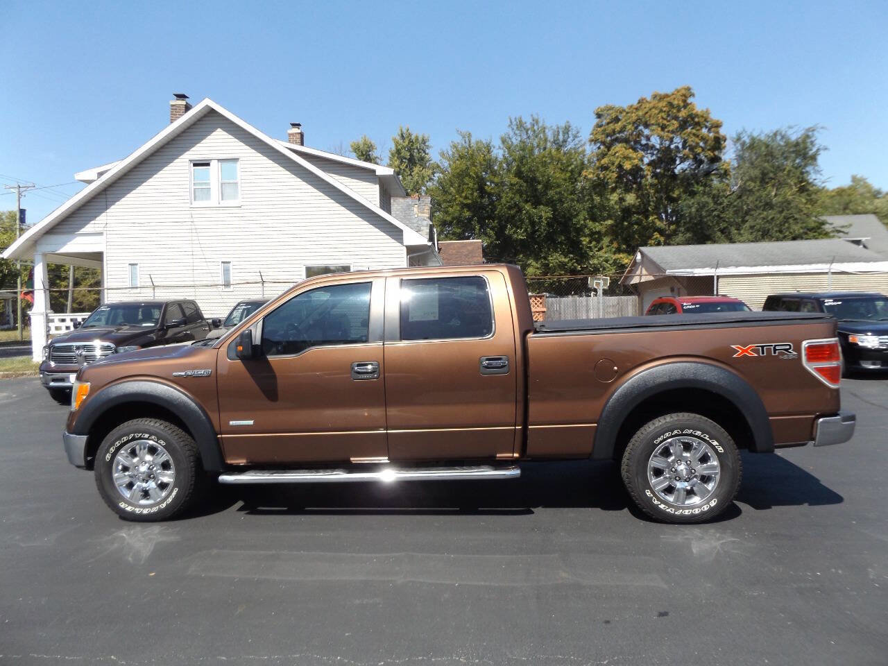 Used 2012 Ford F150 XLT w/ XTR Pkg image 11
