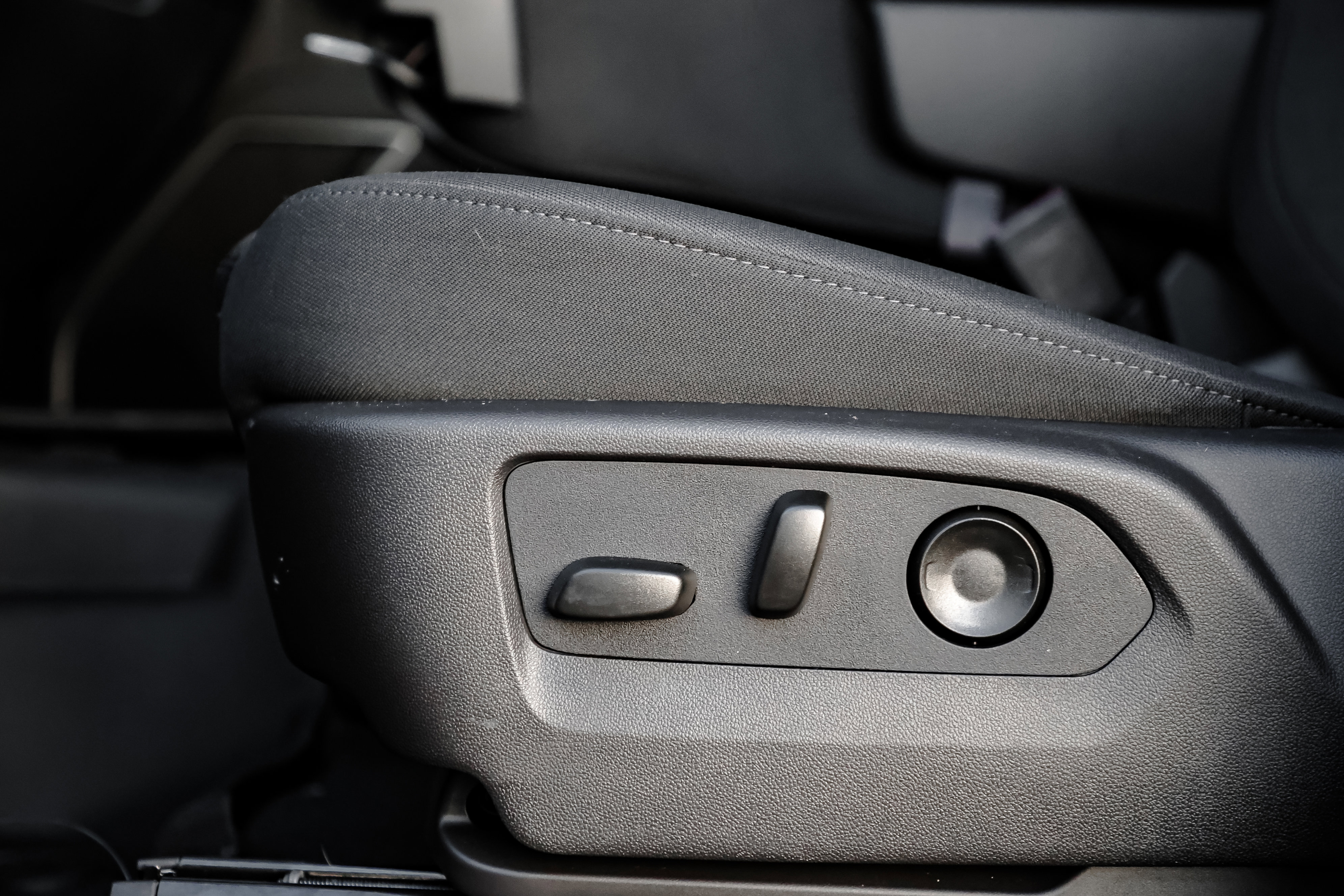 New 2026 GMC Sierra 2500 SLE w/ SLE Value Package; image 14