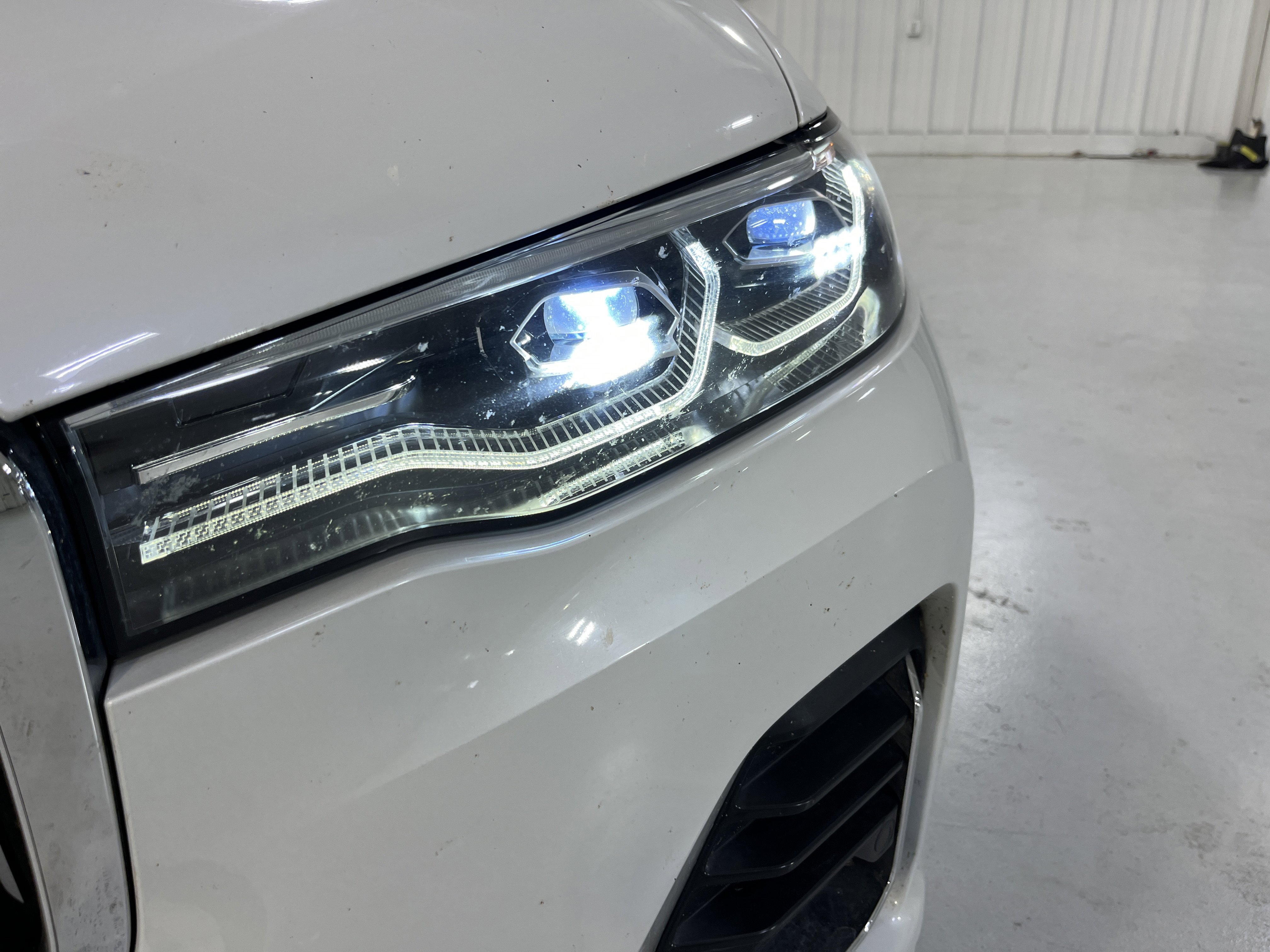 Used 2021 BMW X7 xDrive40i w/ Premium Package image 29
