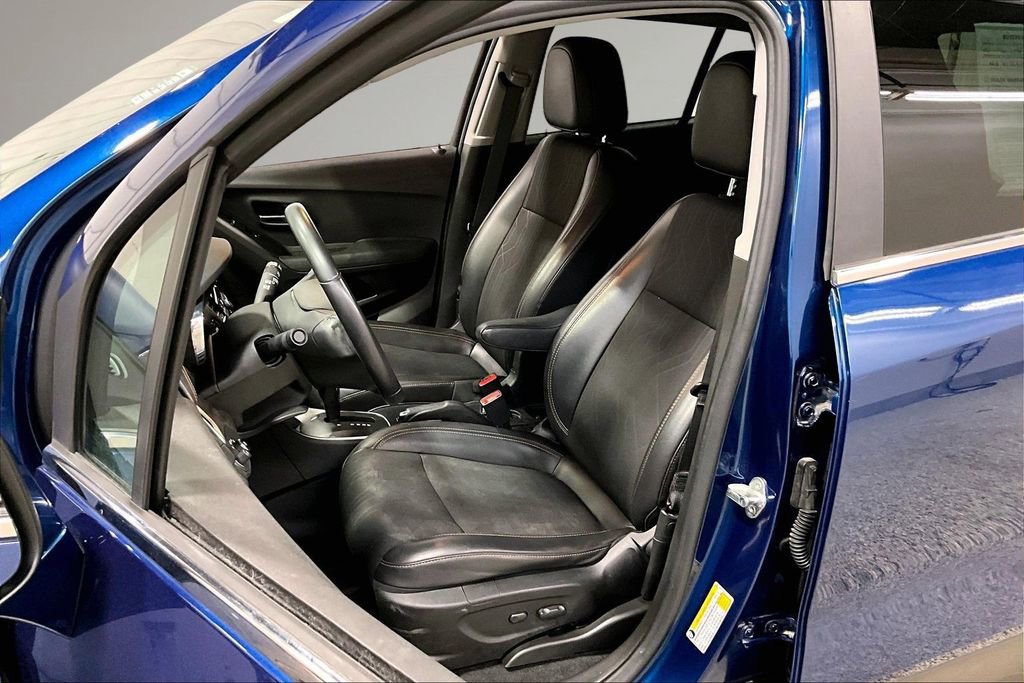 Used 2019 Chevrolet Trax LT w/ Driver Confidence Package image 21