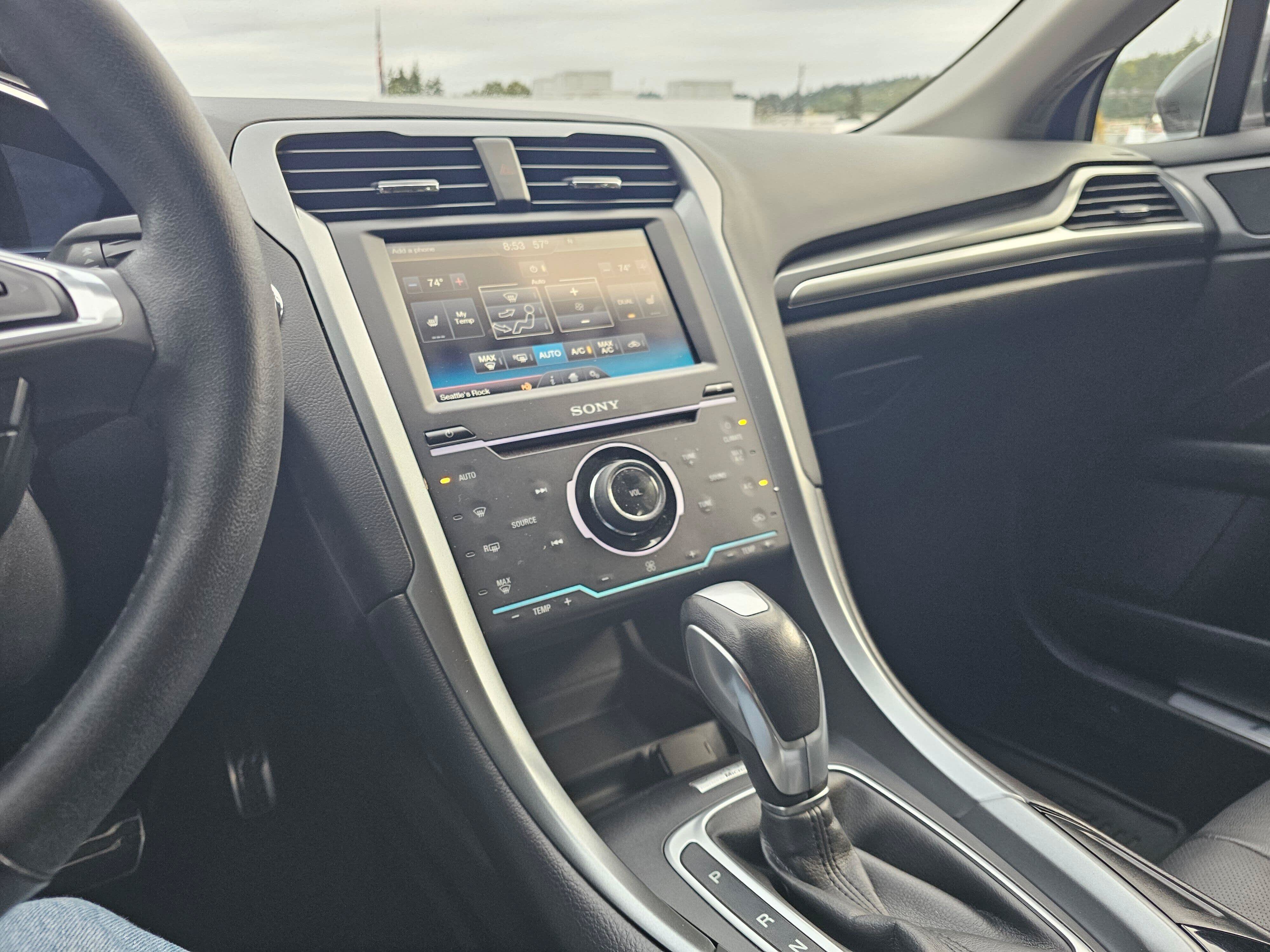 Used 2014 Ford Fusion Titanium FWD image 31