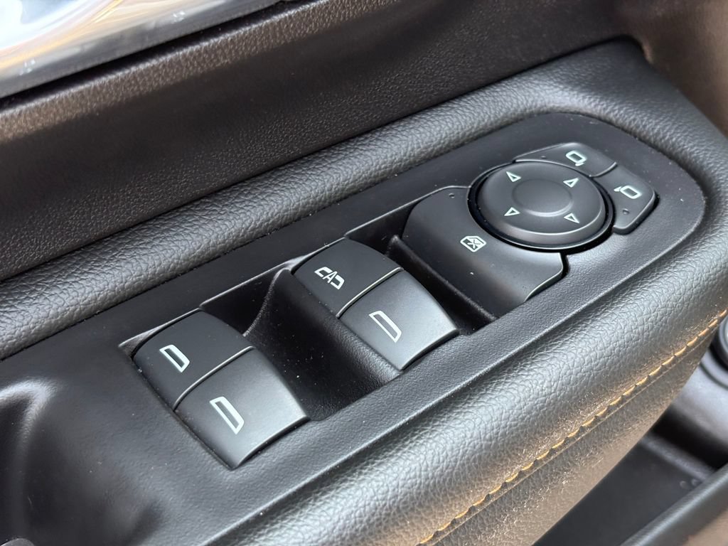 Used 2024 GMC Terrain AT4 w/ LPO, Floor Liner Package AWD/4WD image 27