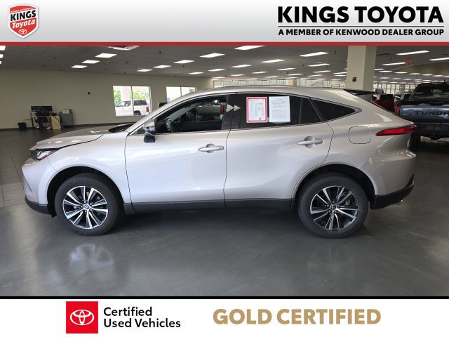 Certified 2024 Toyota Venza LE AWD/4WD image 4