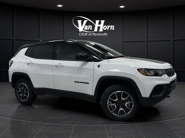New 2026 Jeep Compass Trailhawk w/ Sun, Sound & Navigation Group AWD/4WD image 41
