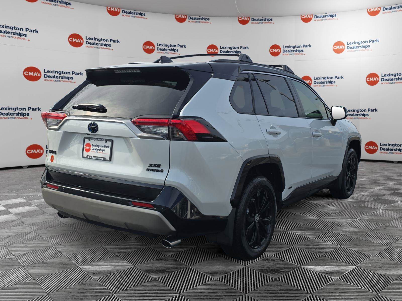 Used 2024 Toyota RAV4 XSE w/ Advanced Technology Package image 7