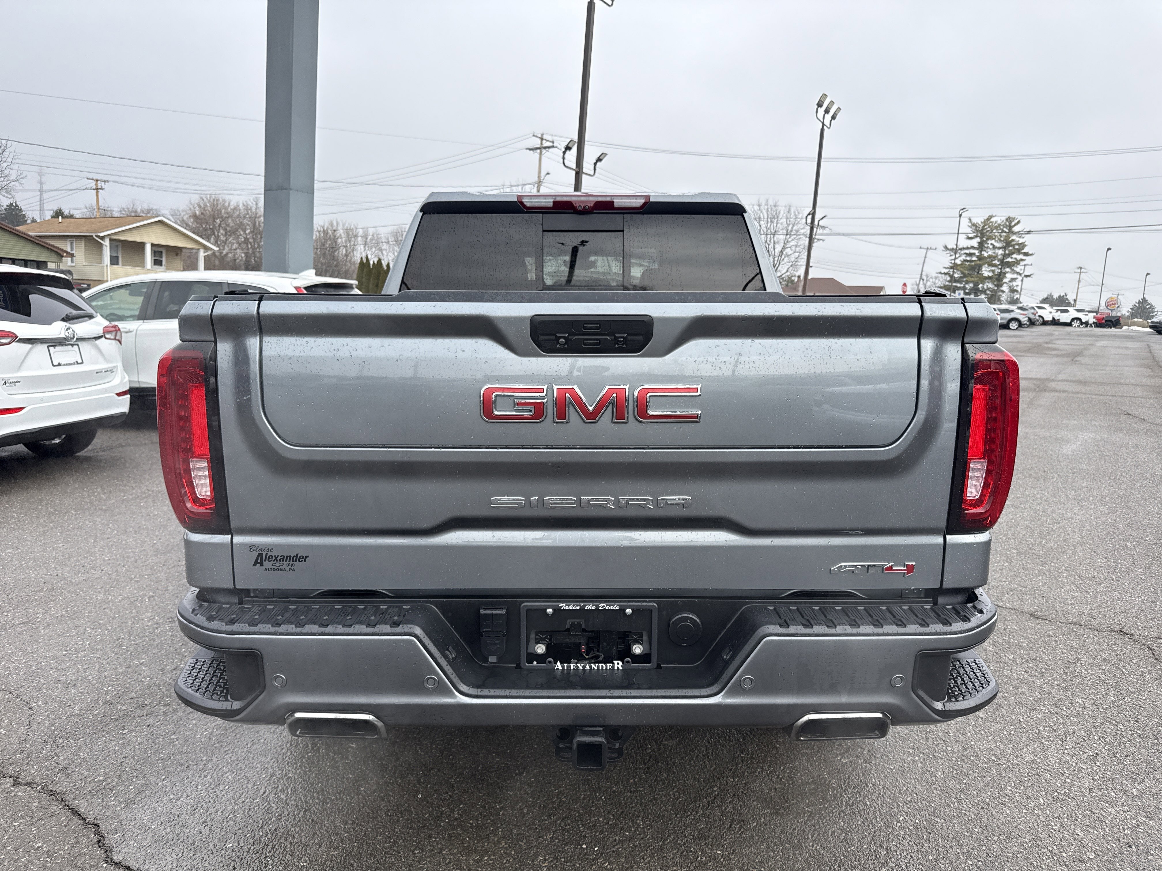 Used 2021 GMC Sierra 1500 AT4 w/ AT4 Premium Package image 4