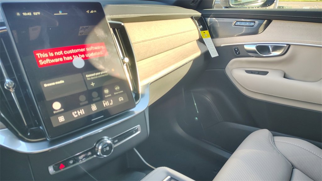 New 2026 Volvo XC90 B6 Ultra image 26