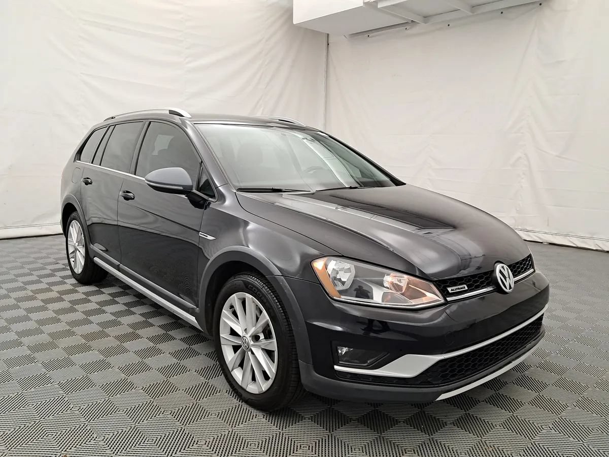 Used 2017 Volkswagen Golf Alltrack S AWD/4WD image 3