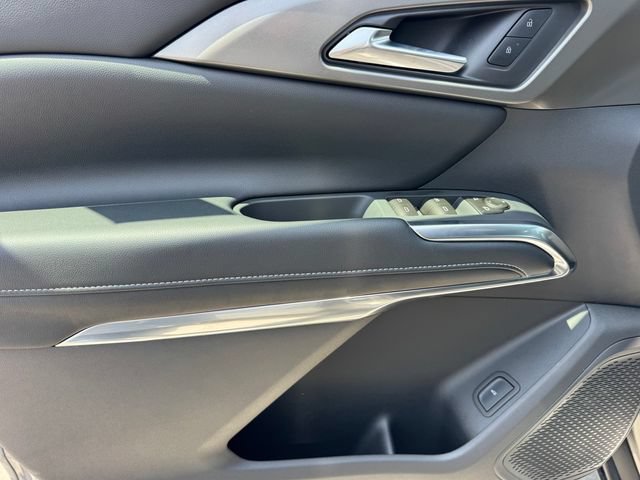 New 2026 Chevrolet Traverse LT w/ LPO, Floor Liner Package FWD image 15