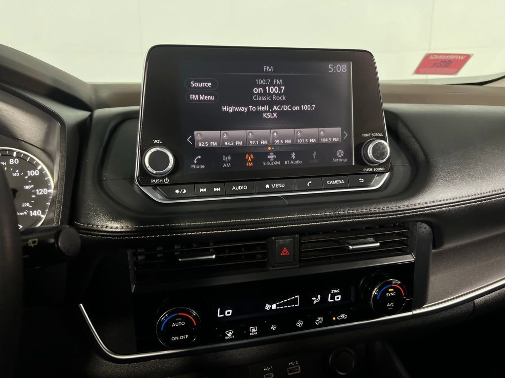 Used 2023 Nissan Rogue SV image 19