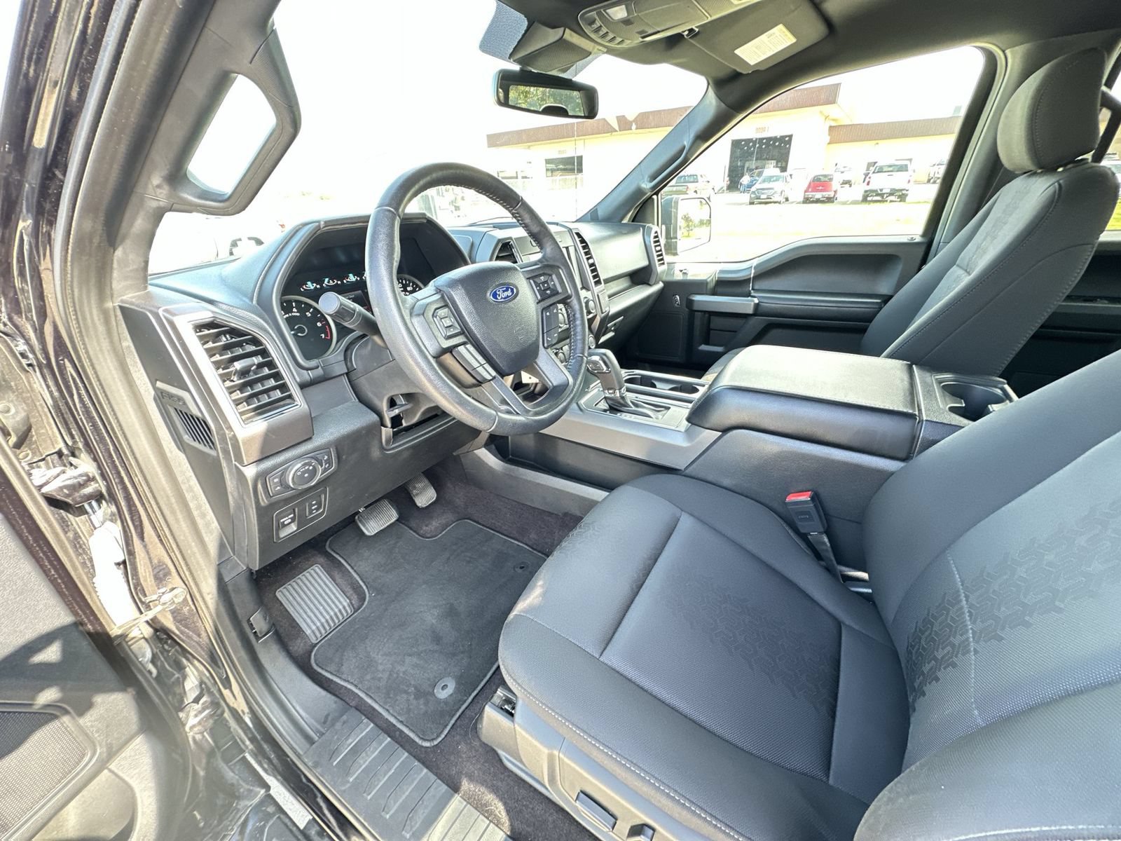 Used 2020 Ford F150 XLT w/ Equipment Group 302A Luxury AWD/4WD image 10