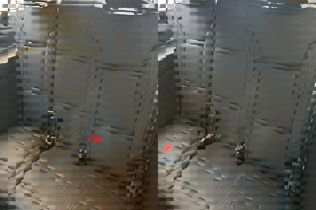 Used 2023 Chevrolet Suburban LT AWD/4WD image 17