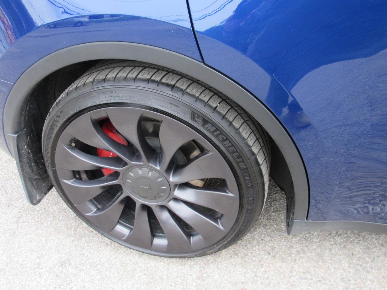 Used 2021 Tesla Model Y Performance AWD/4WD image 4