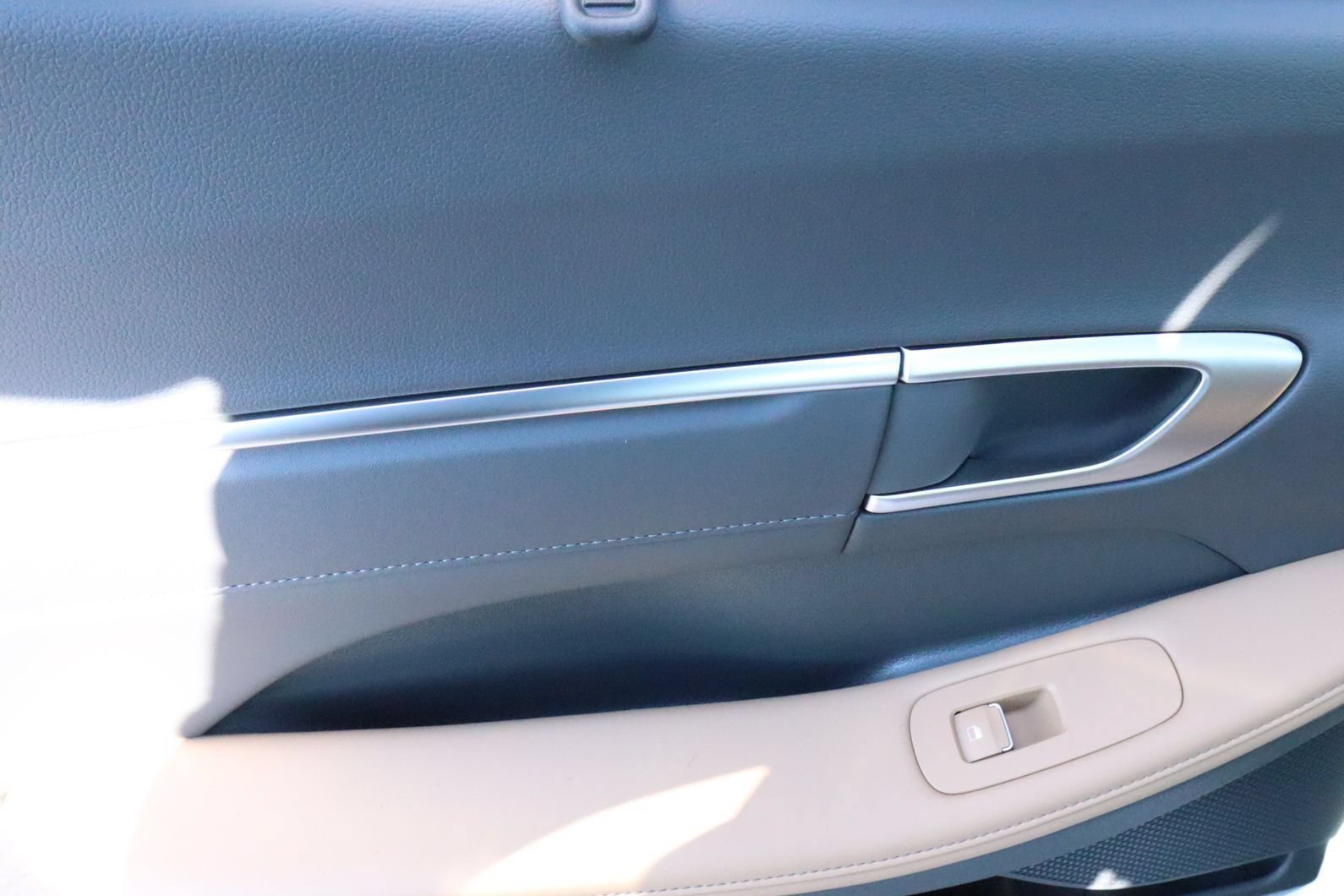 New 2026 Hyundai Sonata Limited FWD image 22