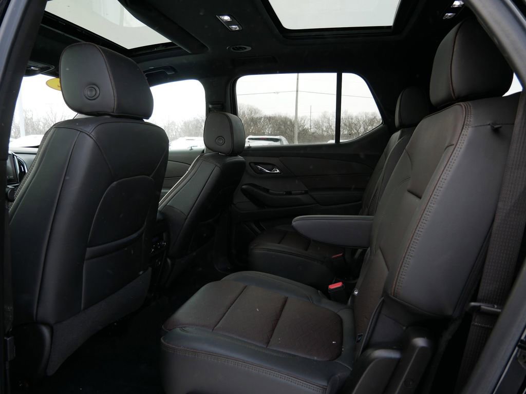 Used 2022 Chevrolet Traverse High Country image 12