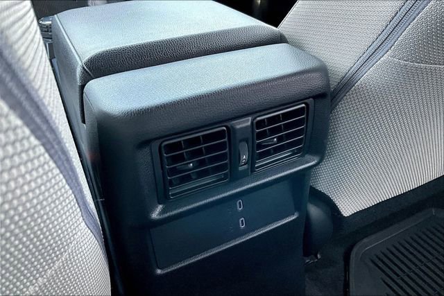 Used 2025 Toyota 4Runner SR5 AWD/4WD image 10