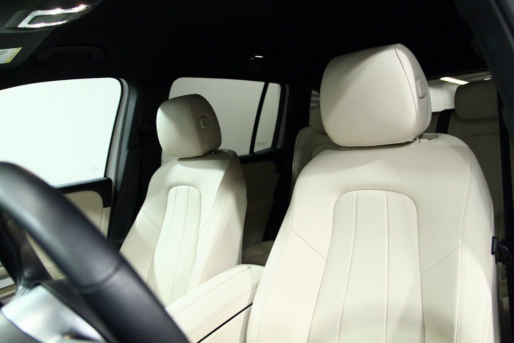 Certified 2025 Mercedes-Benz GLB 250 4MATIC image 17