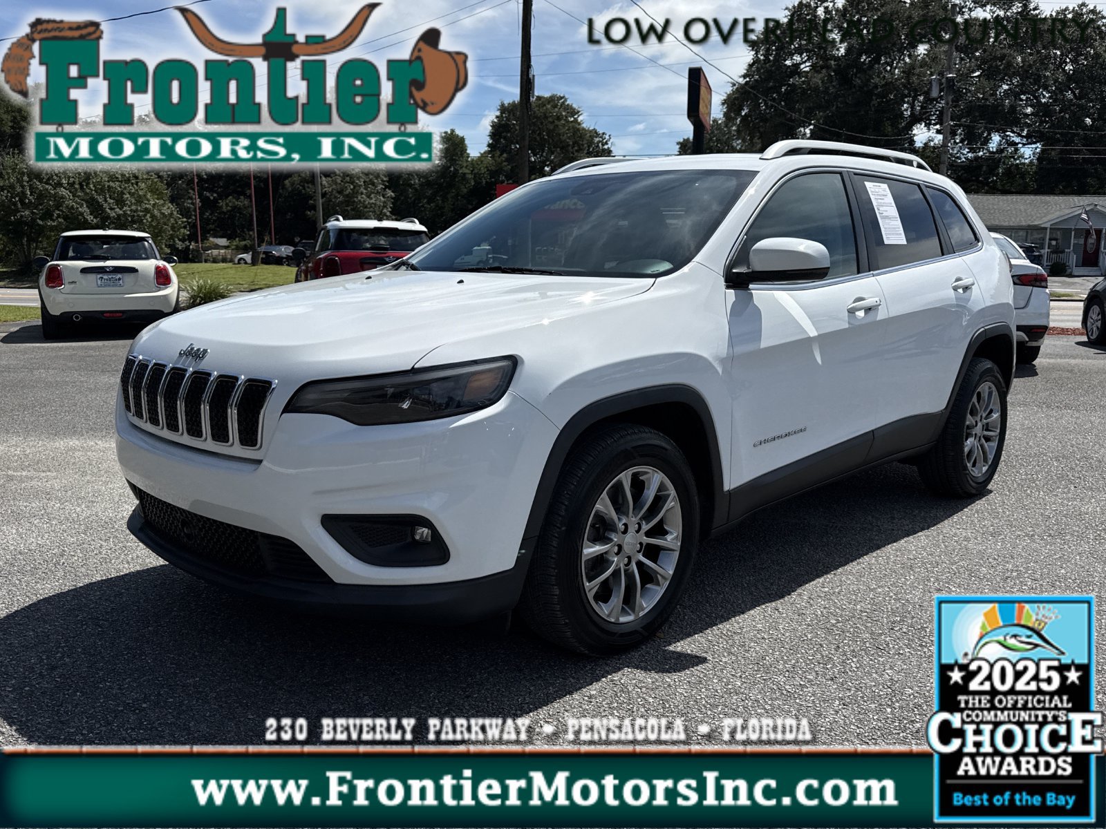 Used 2021 Jeep Cherokee Latitude Plus FWD image 1