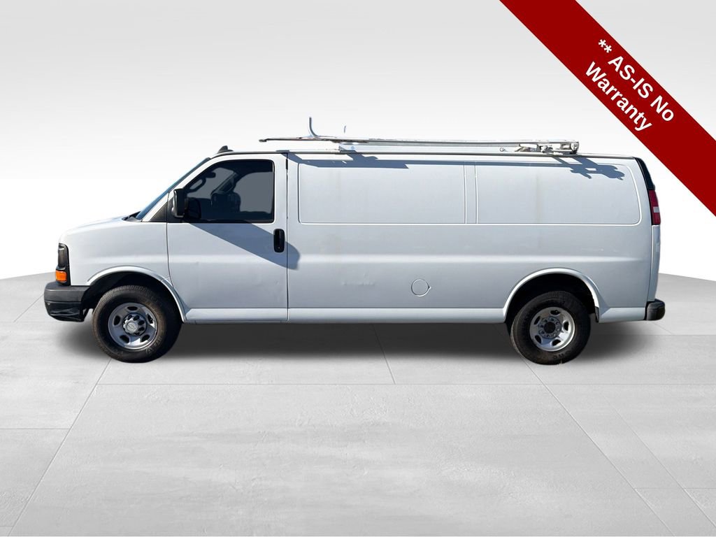 Used 2016 Chevrolet Express 3500 Extended image 2