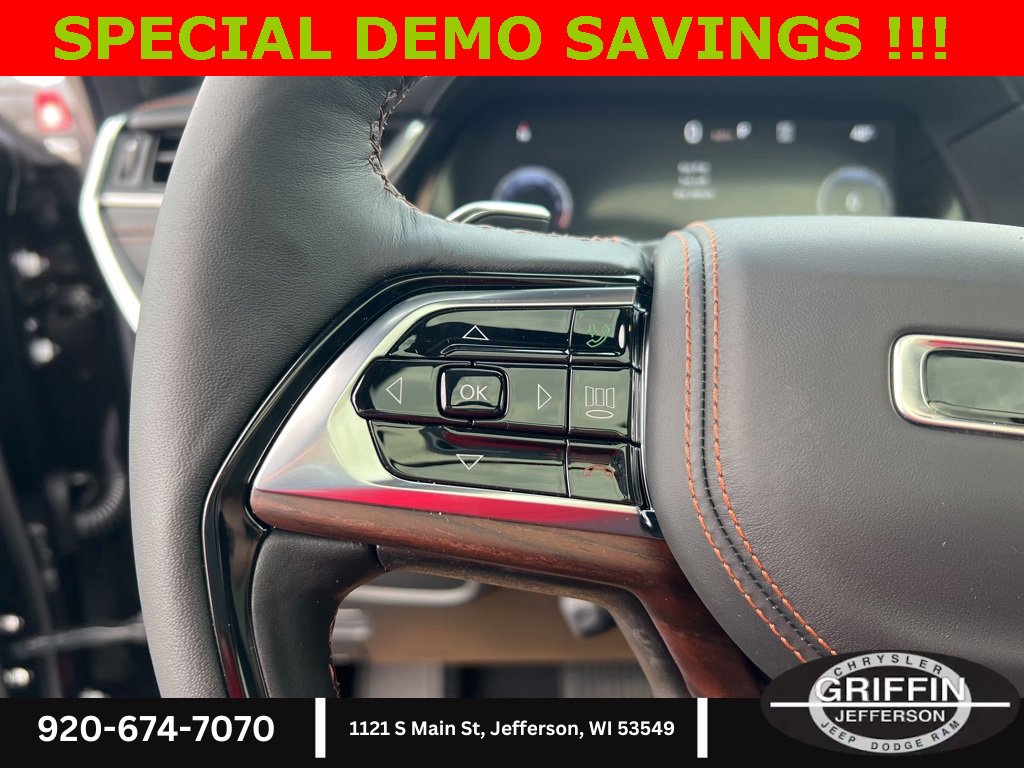 New 2025 Jeep Grand Cherokee L Summit w/ Obsidian Package image 24