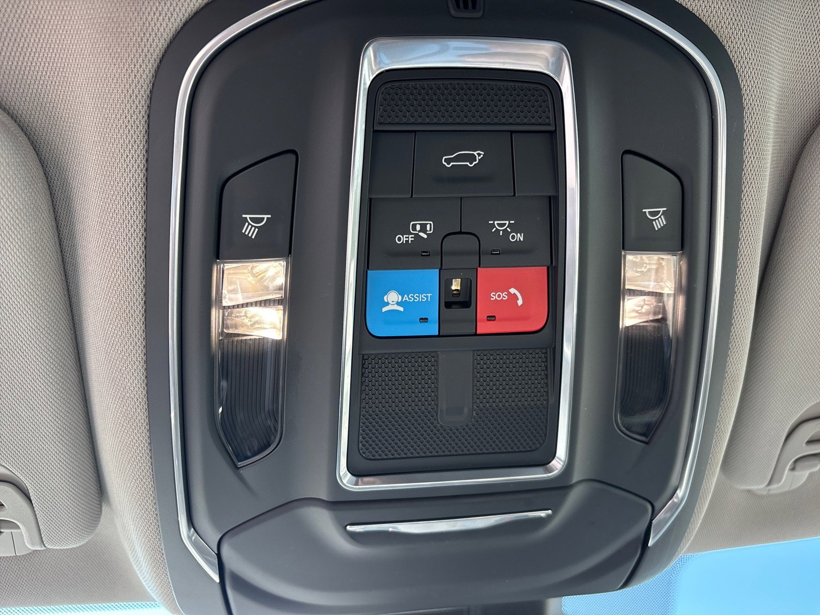 Used 2022 Jeep Wagoneer Series III w/ Flexible Seating Group image 29