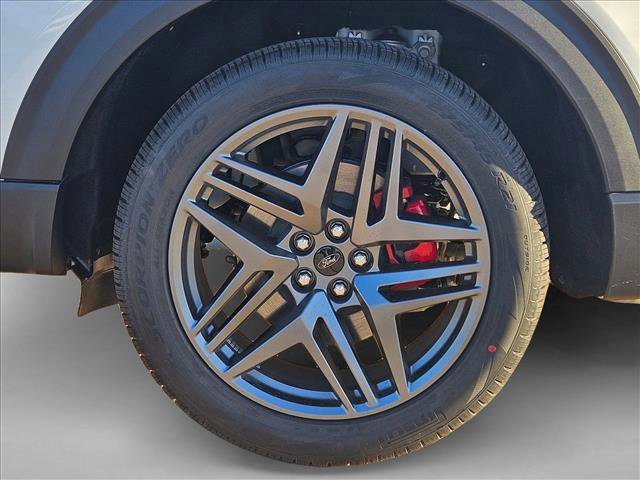 New 2026 Ford Explorer ST-Line w/ ST-Line Street Pack image 10