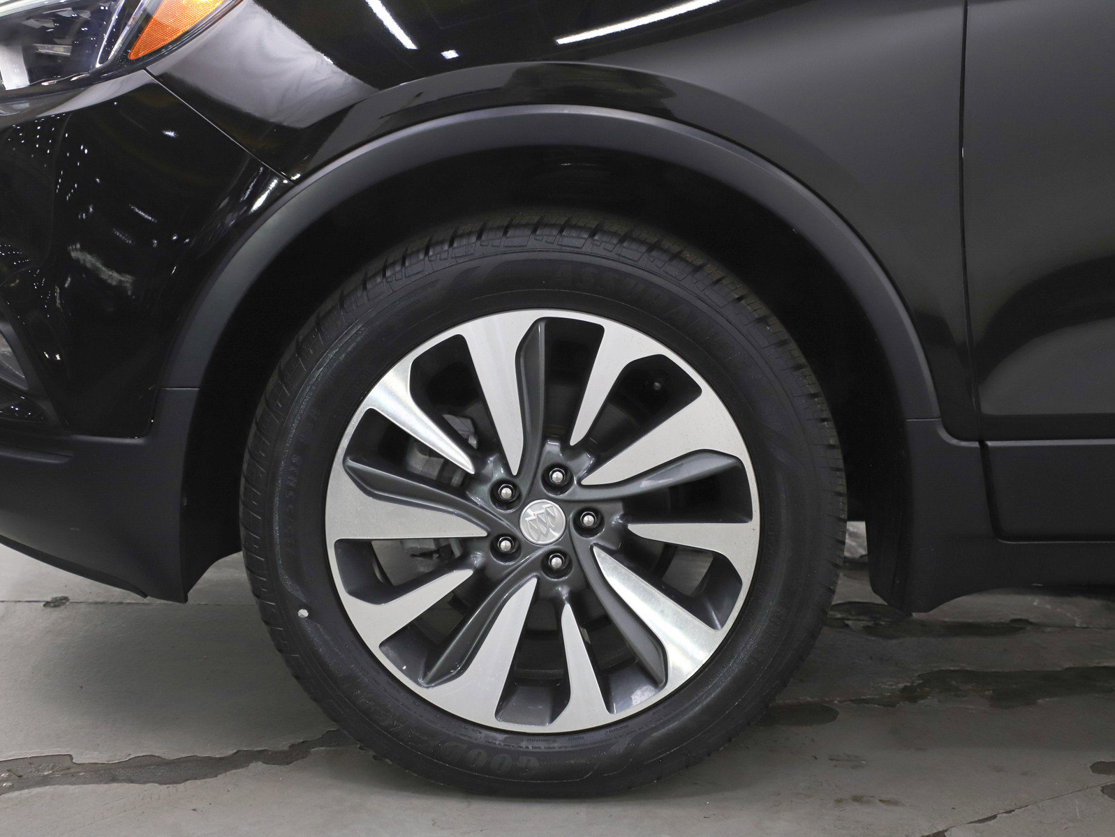 Used 2019 Buick Encore Essence w/ Safety Package II image 28