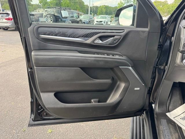 Used 2022 GMC Yukon XL Denali AWD/4WD image 17