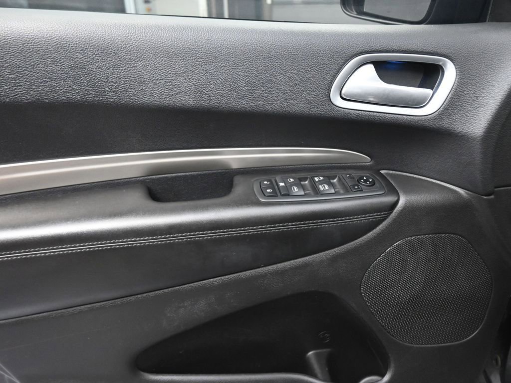 Used 2019 Dodge Durango SXT image 42