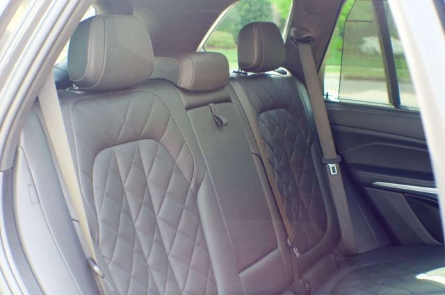 Used 2024 BMW X5 M60i AWD/4WD image 55