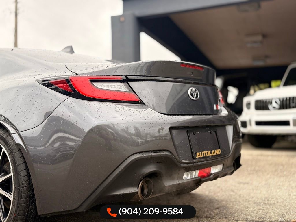 Used 2022 Toyota GR86 image 13