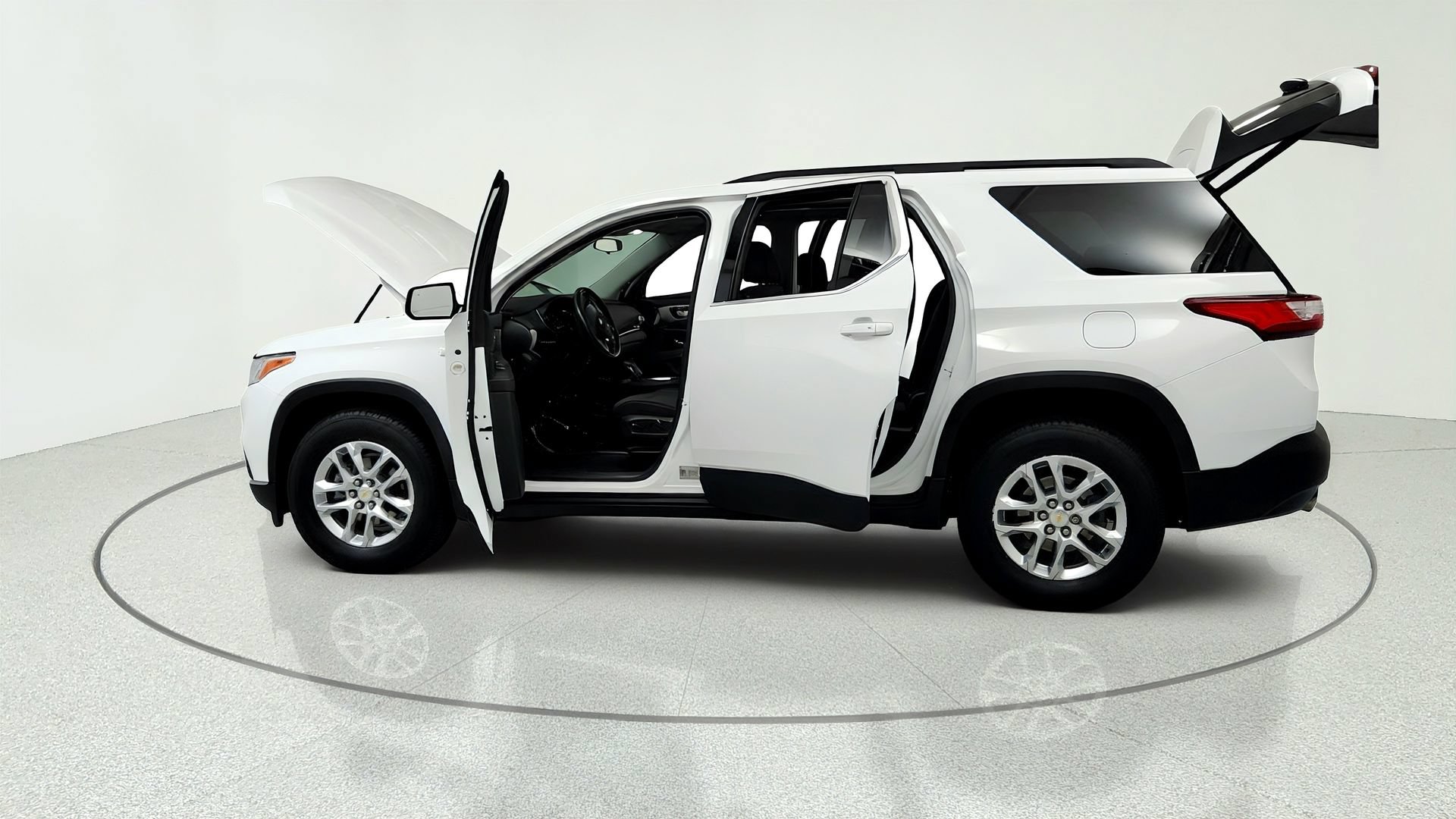 Used 2021 Chevrolet Traverse LT FWD image 10