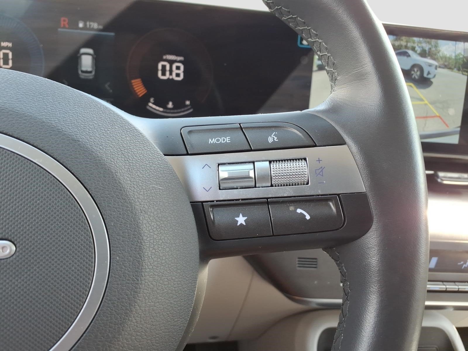 Used 2025 Hyundai Kona SEL AWD/4WD image 22
