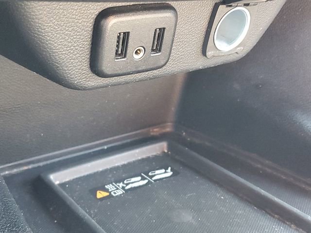 Certified 2023 Chevrolet Traverse LT FWD image 30