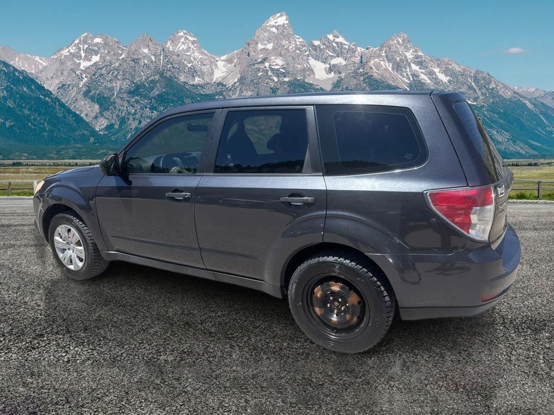 Used 2010 Subaru Forester 2.5X AWD/4WD image 7