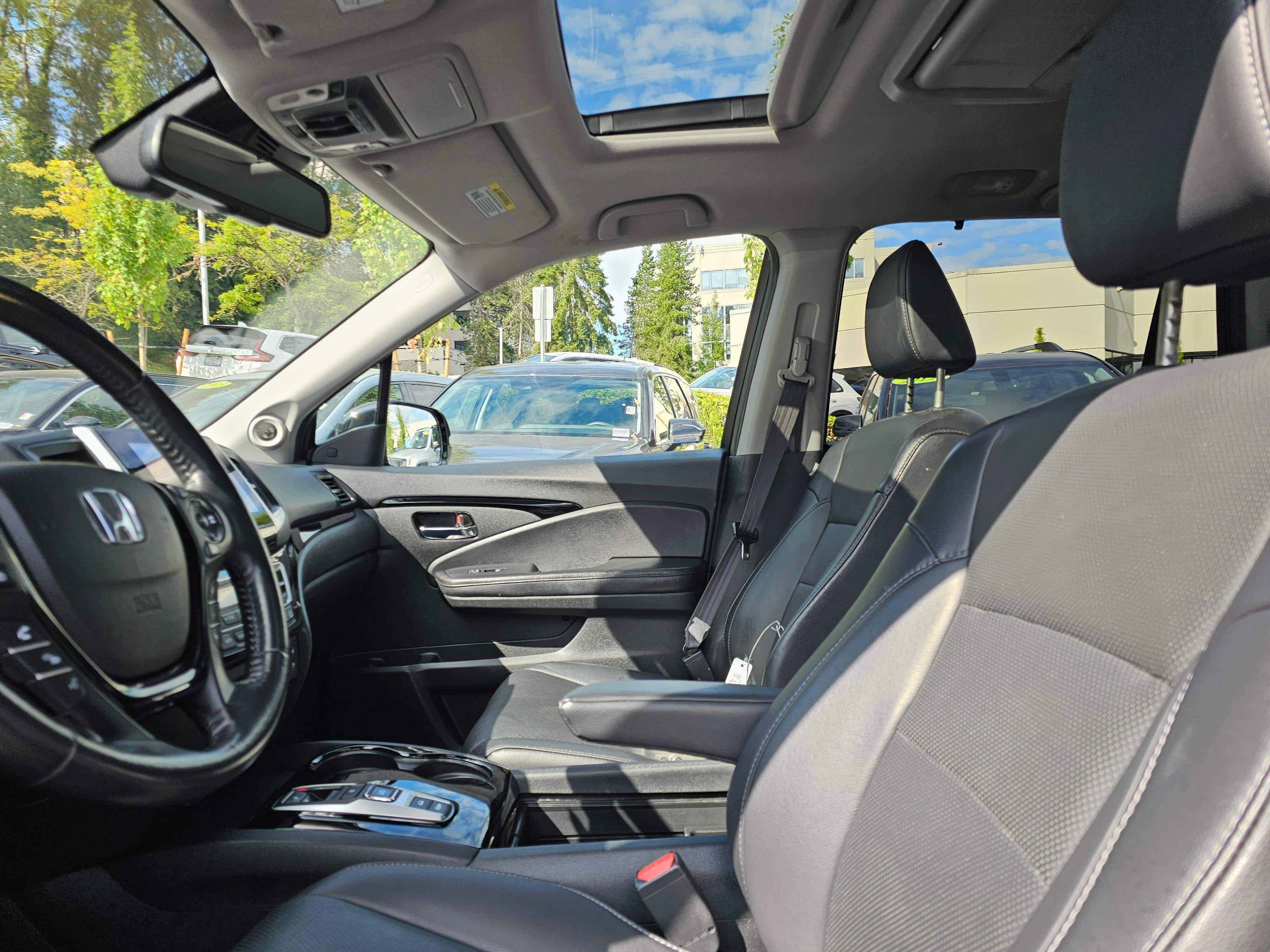 Used 2016 Honda Pilot Elite image 24