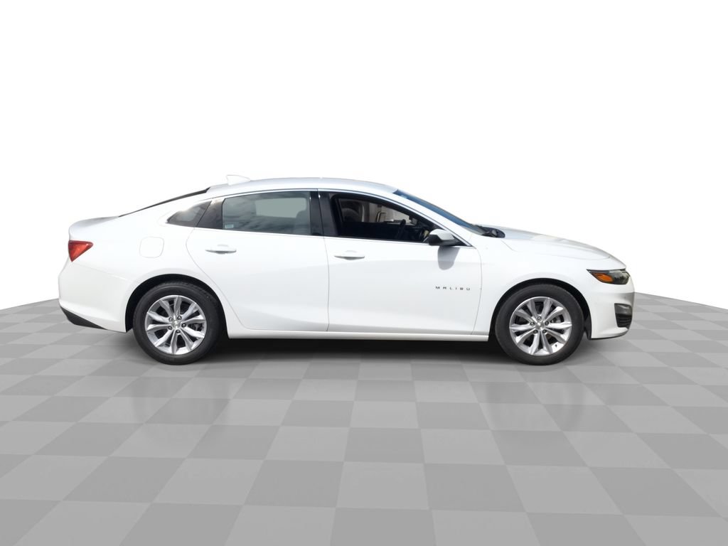 New 2024 Chevrolet Malibu LT FWD image 9