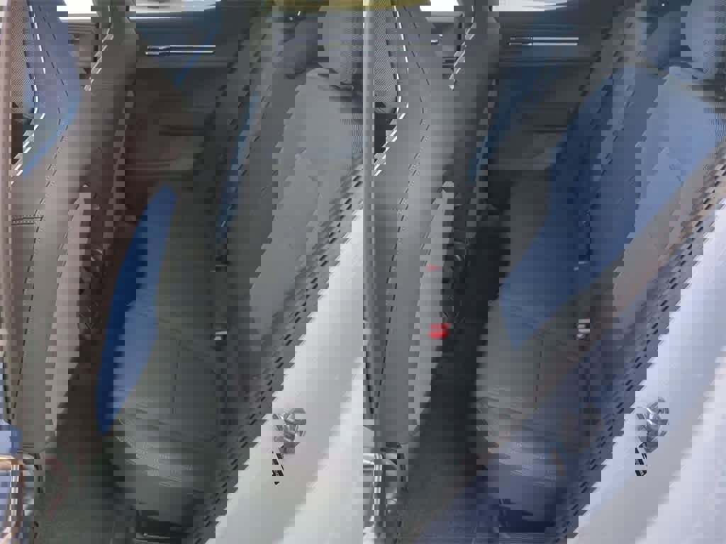 New 2025 Volvo EX30 Plus w/ Climate Package image 12