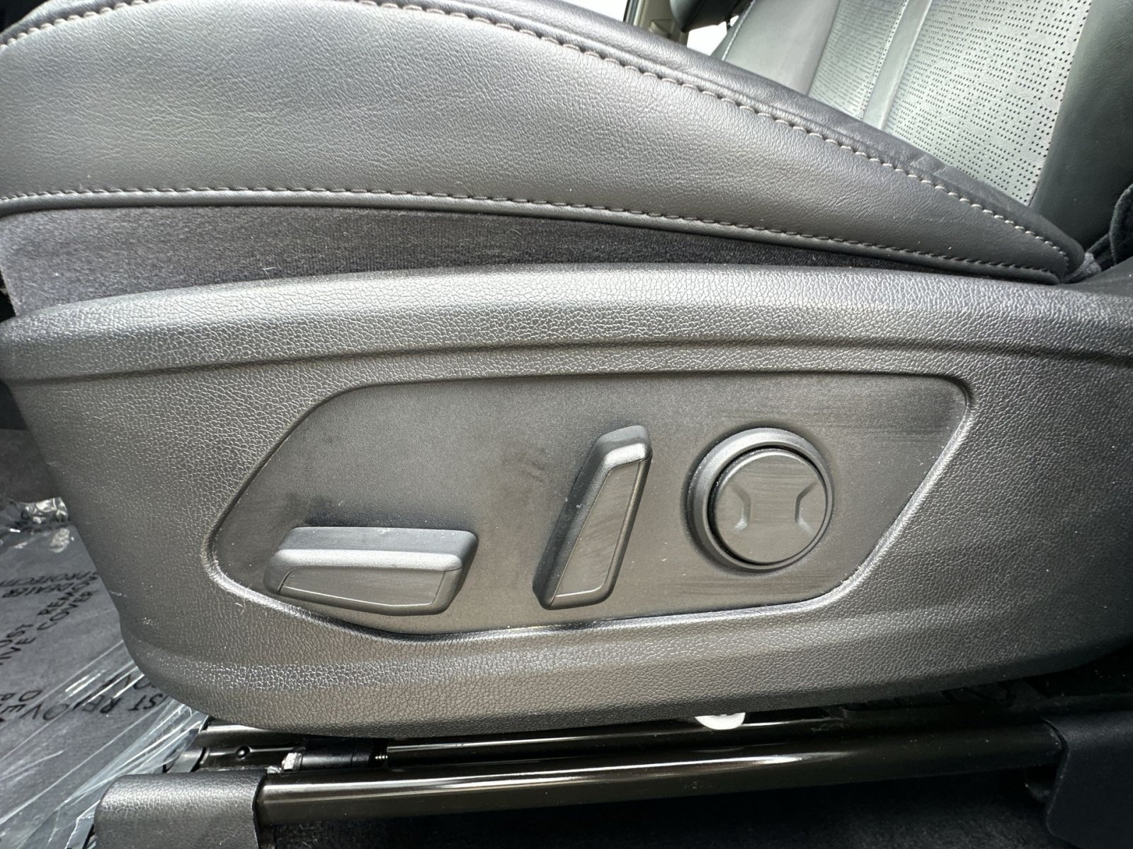 Used 2021 Kia Sorento S FWD image 15