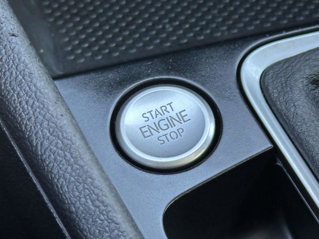 Used 2022 Volkswagen Jetta SE image 29