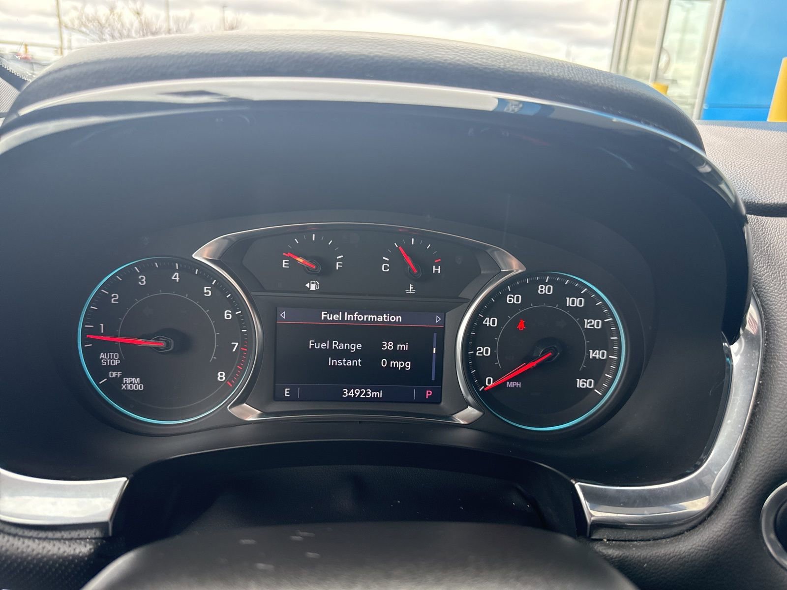 Used 2023 Chevrolet Traverse RS image 36