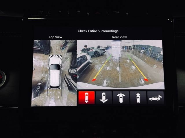 Used 2023 Jeep Grand Cherokee Overland w/ Adv Protech Group III image 38