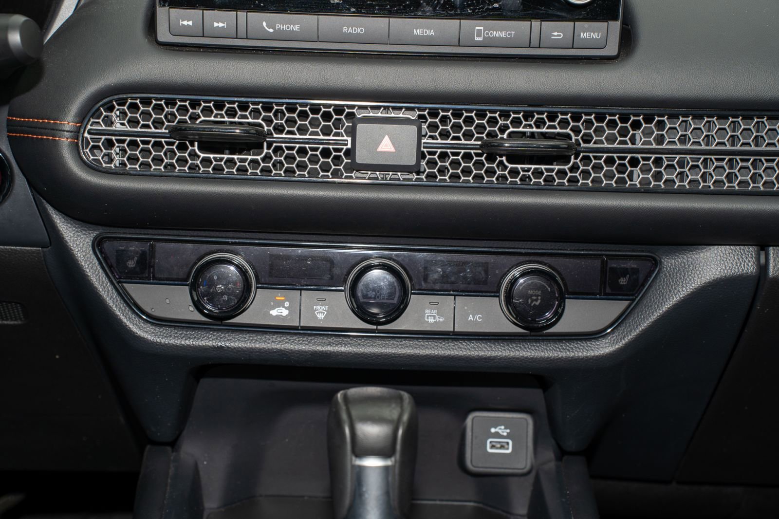 Certified 2025 Honda HR-V Sport image 24