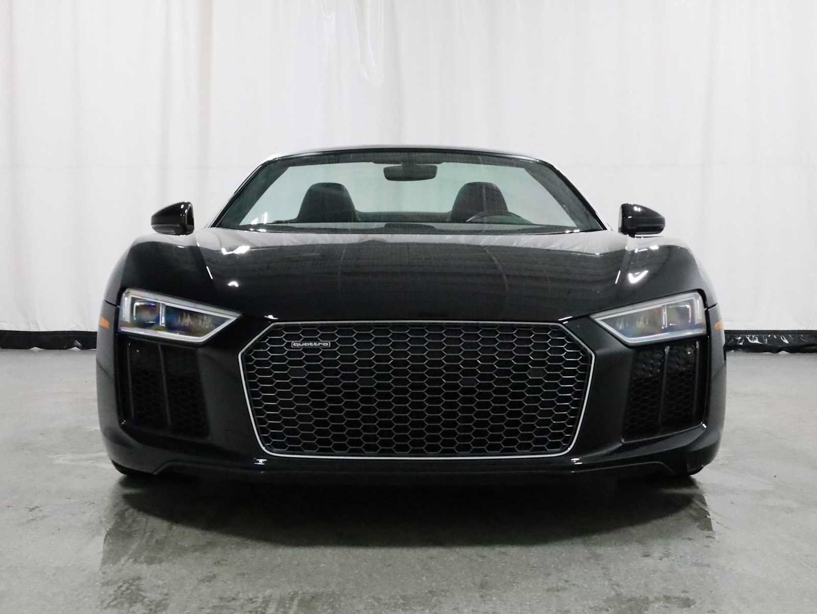 Used 2017 Audi R8 V10 w/ Carbon Exterior Package AWD/4WD image 14