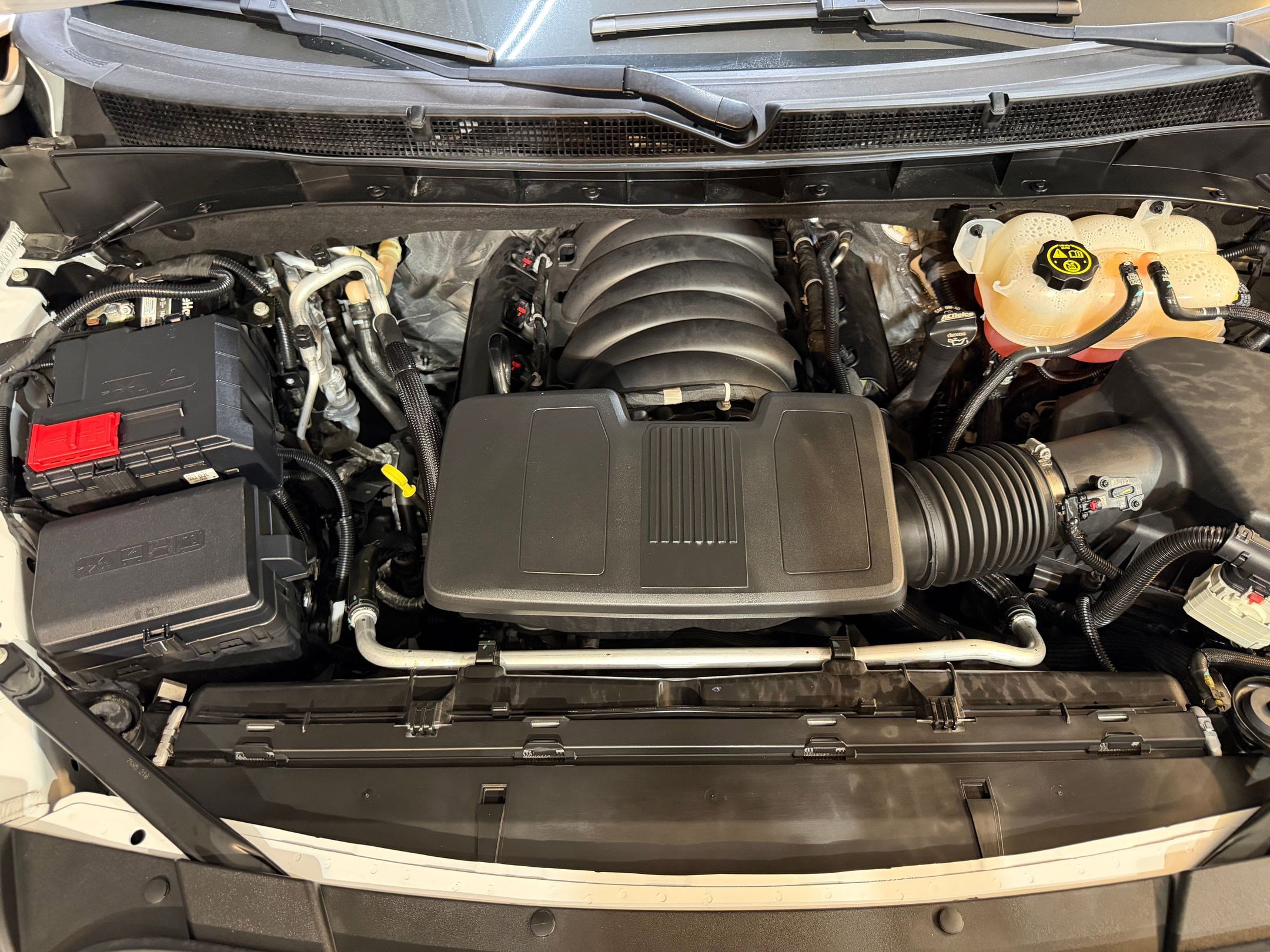 Used 2021 Cadillac Escalade Premium Luxury image 60