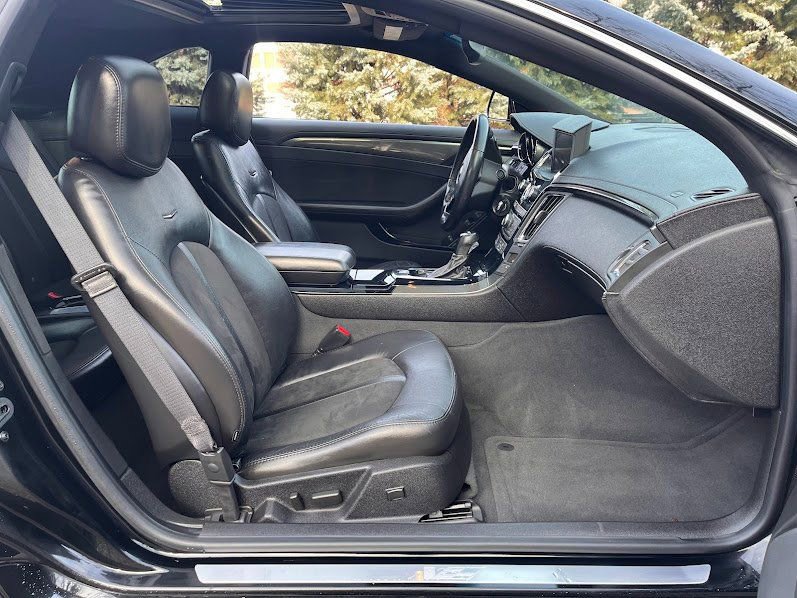 Used 2011 Cadillac CTS V image 38