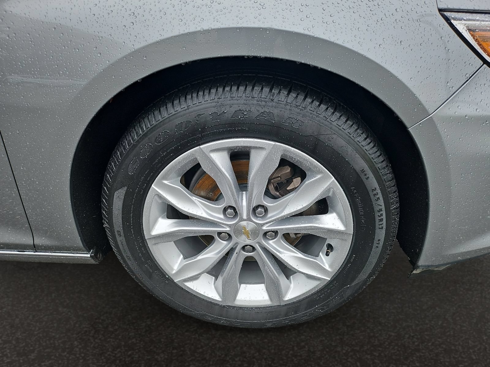 Used 2025 Chevrolet Malibu LT FWD image 35