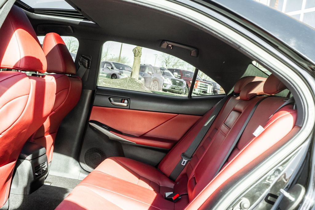 Used 2019 Lexus IS 300 F Sport w/ F Sport Package image 28