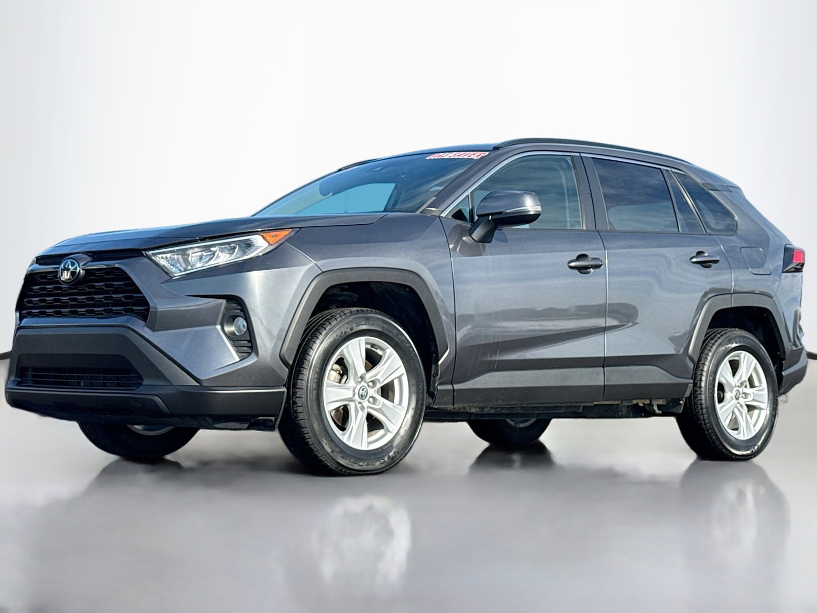 Used 2021 Toyota RAV4 XLE image 13
